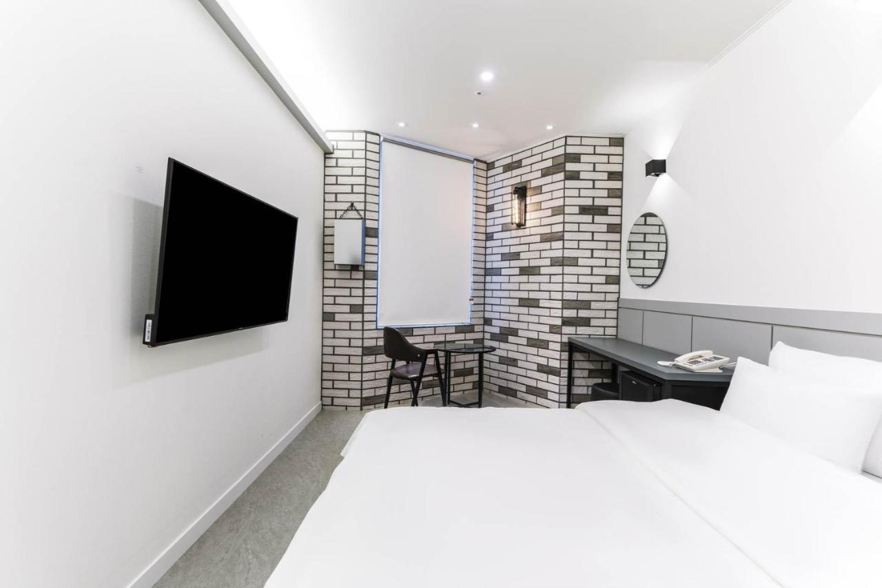 Pyeongtaek Godeok Rich Stay Hotel Экстерьер фото