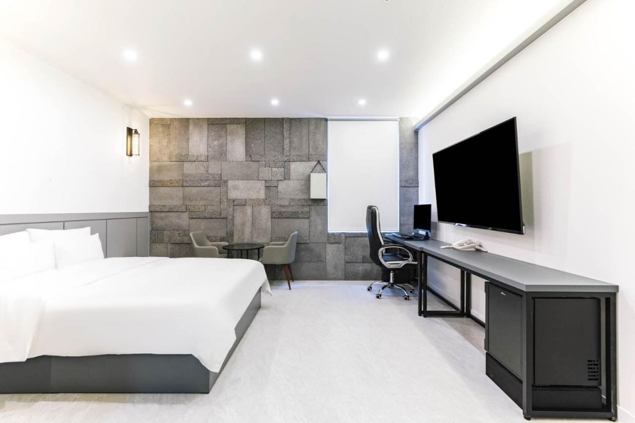 Pyeongtaek Godeok Rich Stay Hotel Экстерьер фото